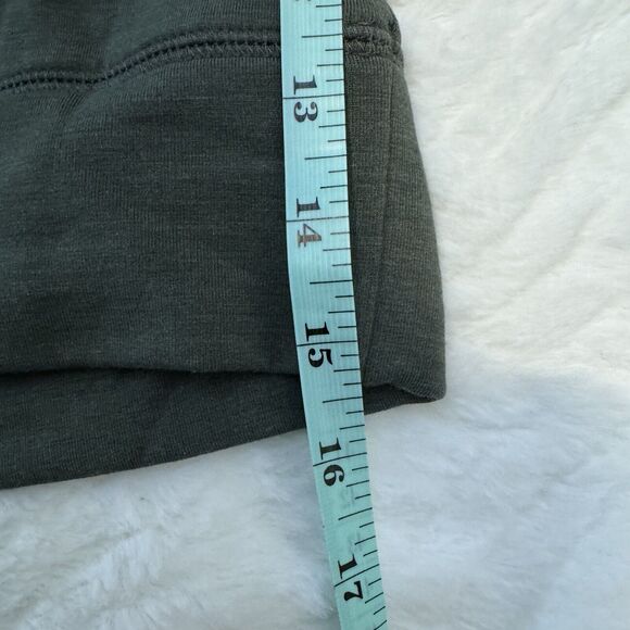 Under Armour Women's Open Back Workout Women's Sweatshirt Size XS Super Soft EUC - Picture 5 of 10